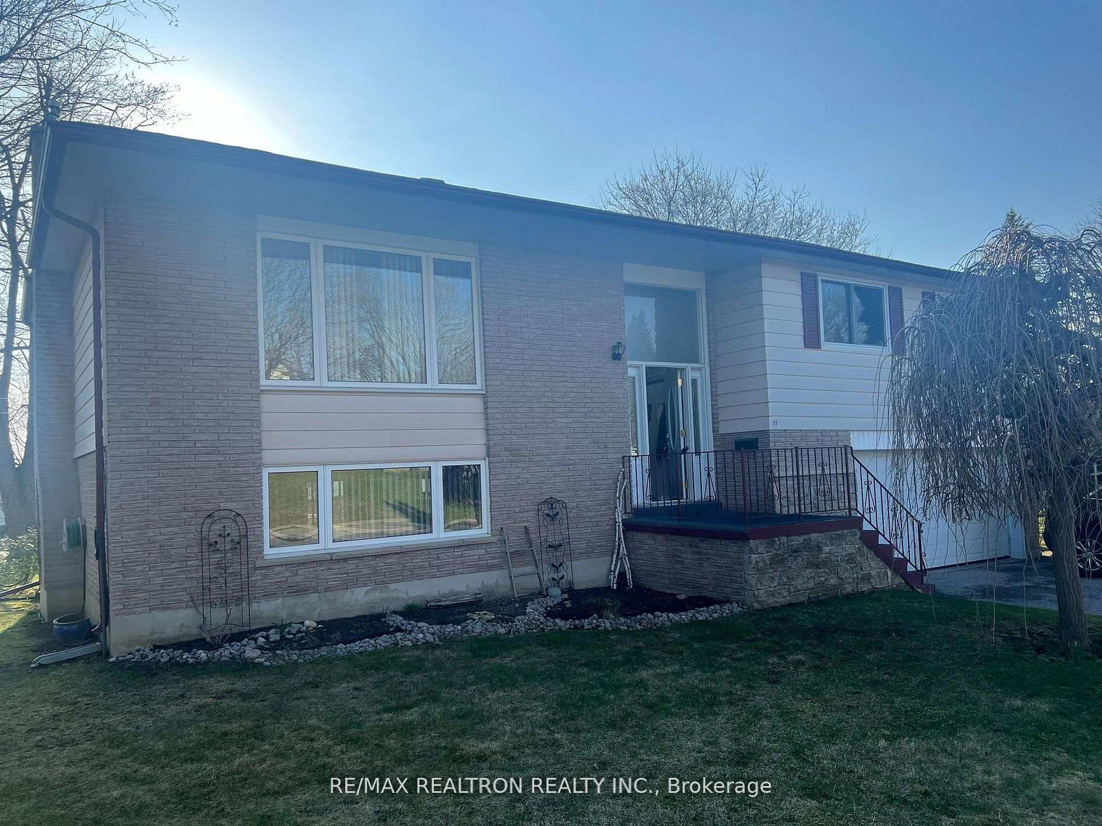 22-jane-crescent-barrie-ontario-s13003248