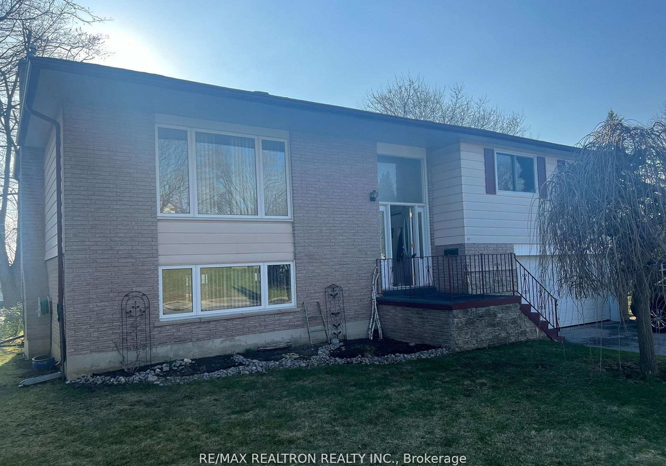 22-jane-crescent-barrie-ontario-s13003248