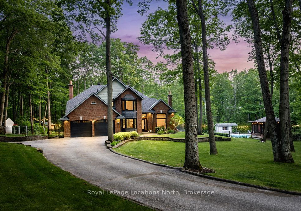 18-mills-circle-springwater-ontario-s13003624