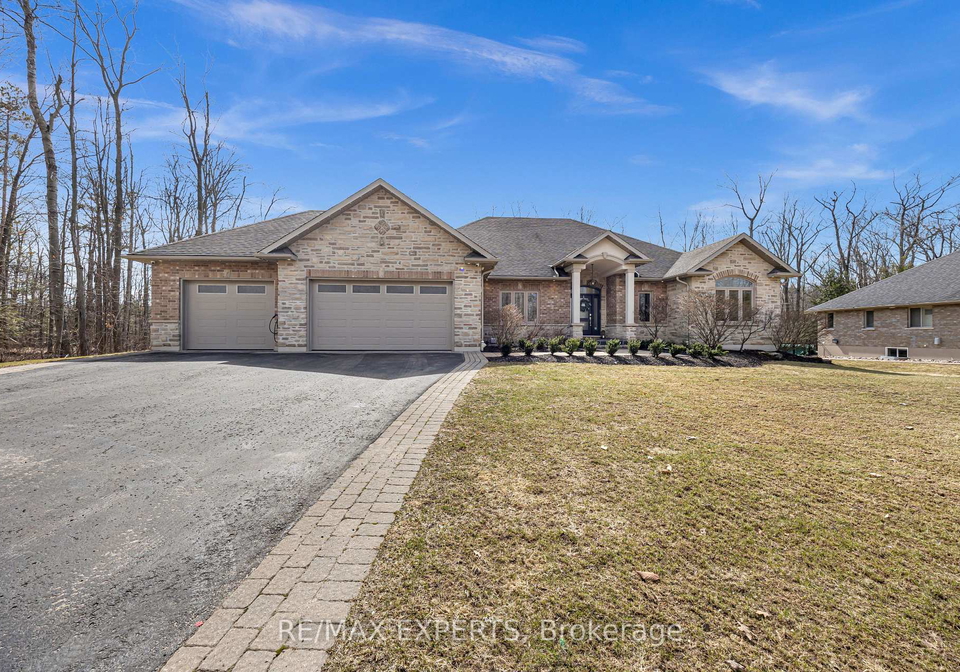 1215-seadon-road-n-springwater-ontario-s13006420