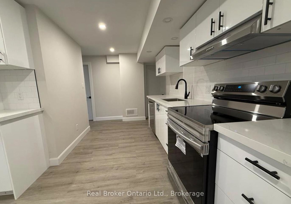29-hewitt-place-barrie-ontario-s13010646