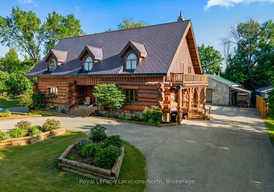 24-oliver-crescent-collingwood-ontario-s13013020
