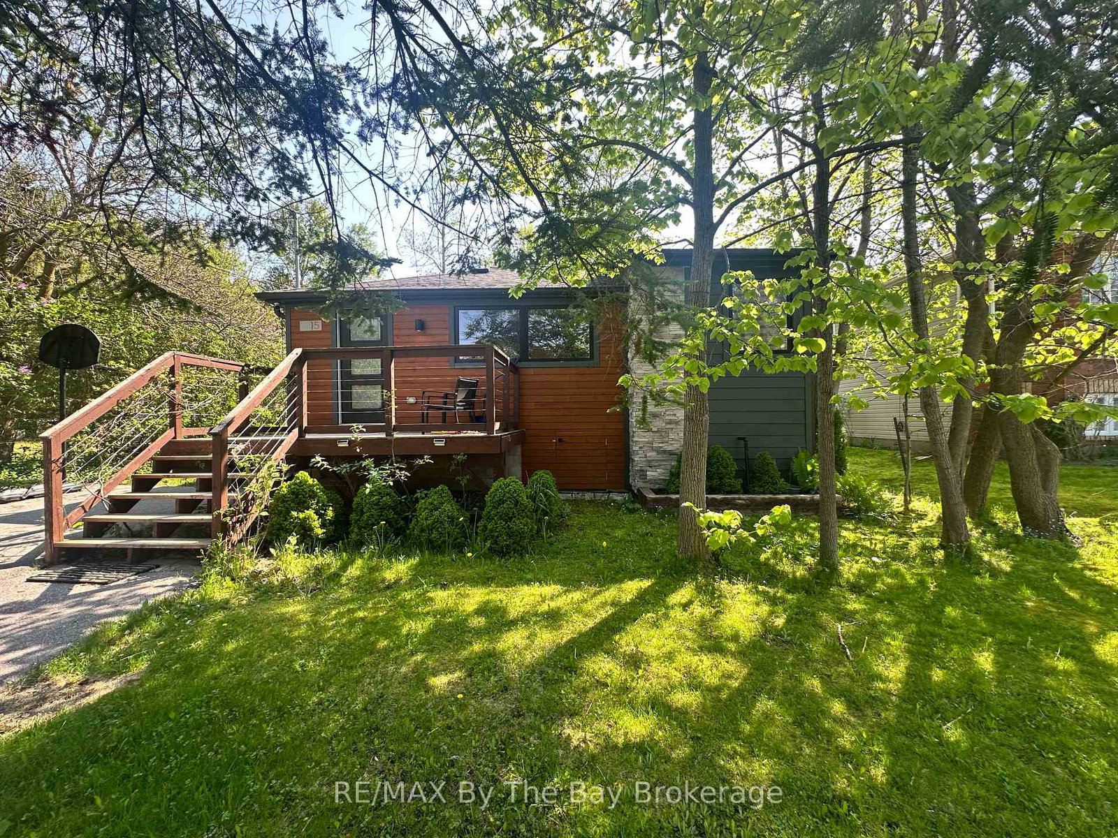 15-61st-street-s-wasaga-beach-ontario-s13013474