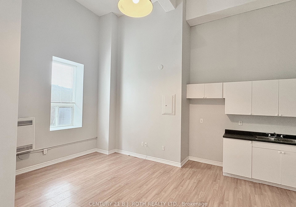 19-dunlop-street-w-barrie-ontario-s13018170