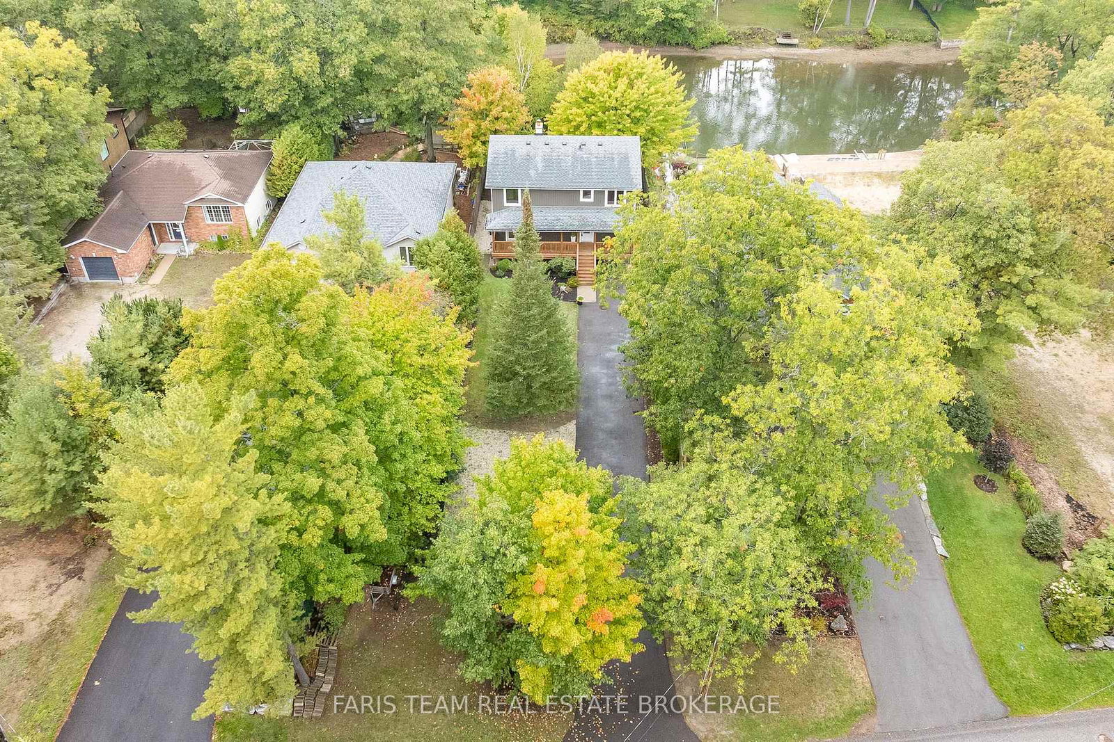 104-knox-road-e-wasaga-beach-ontario-s13019178
