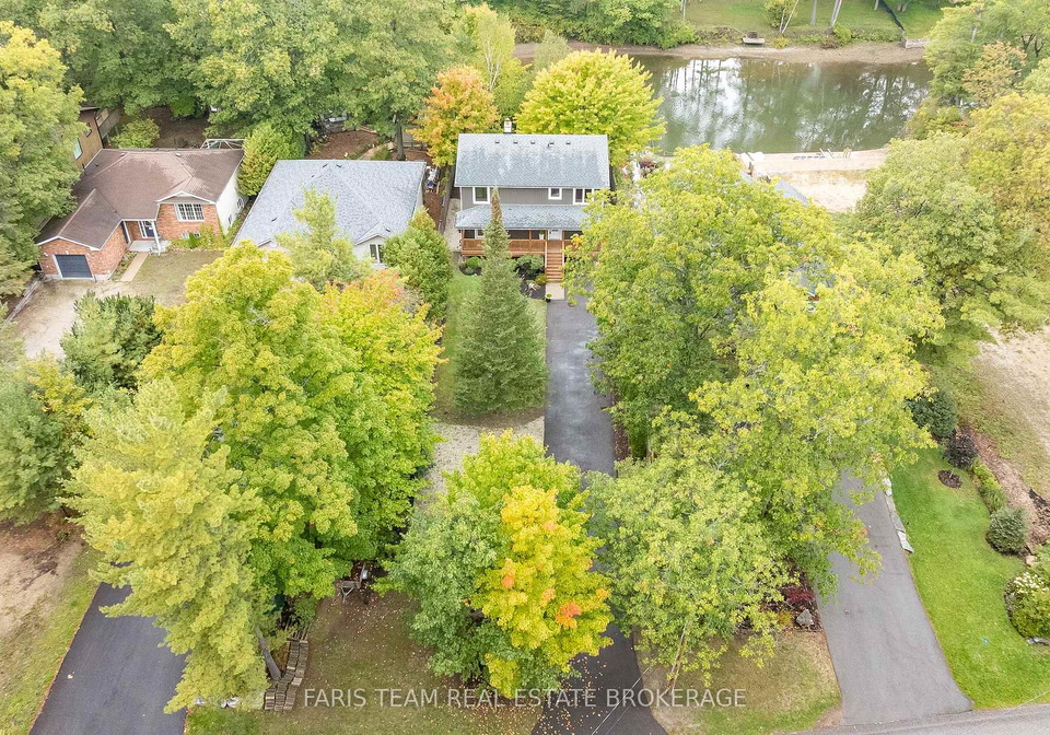 104-knox-road-e-wasaga-beach-ontario-s13019178