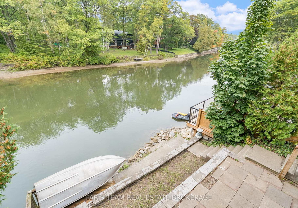 104-knox-road-e-wasaga-beach-ontario-s13019178