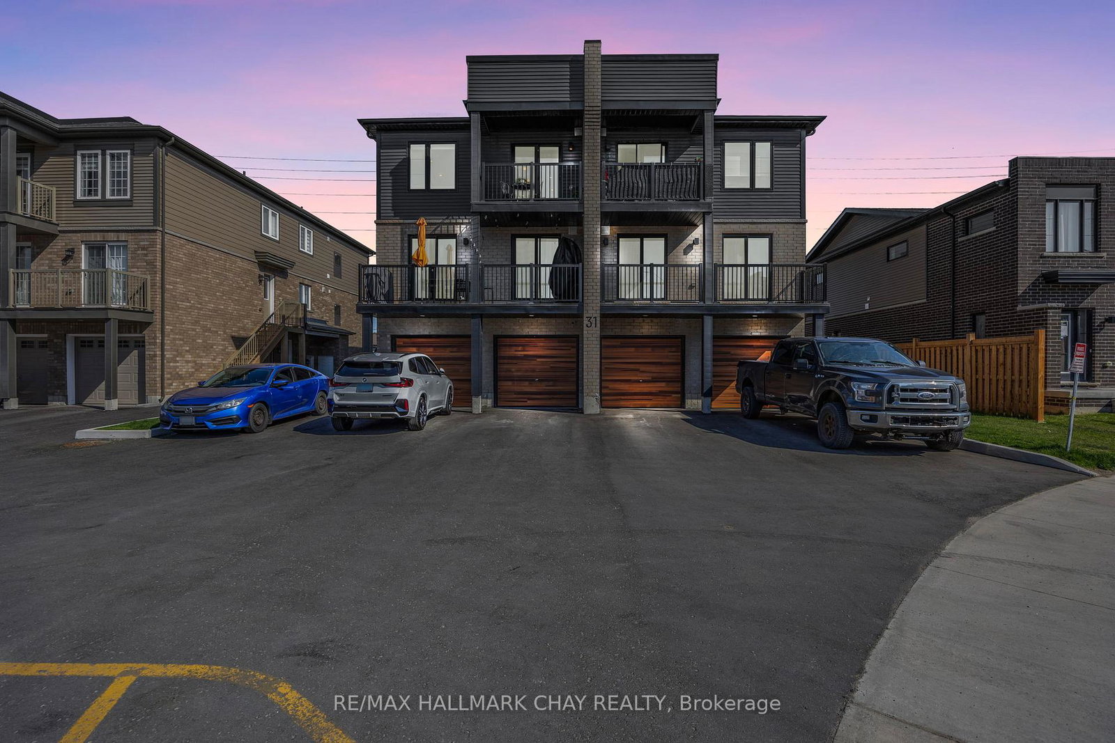 31-pumpkin-corner-crescent-barrie-ontario-s13020714