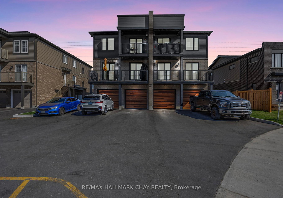 31-pumpkin-corner-crescent-barrie-ontario-s13020714