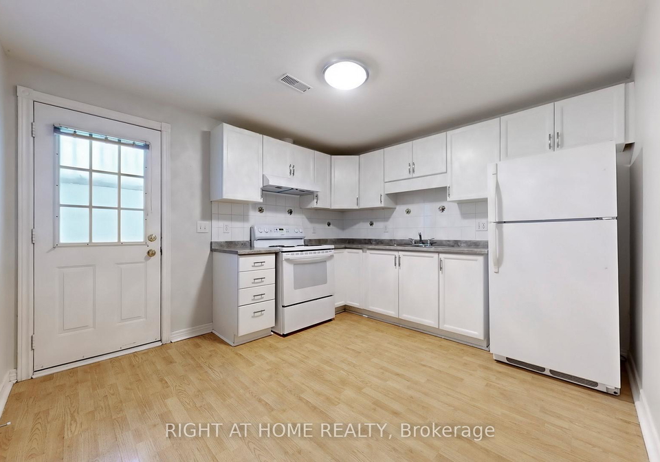 381-leacock-basement-drive-barrie-ontario-s13020872