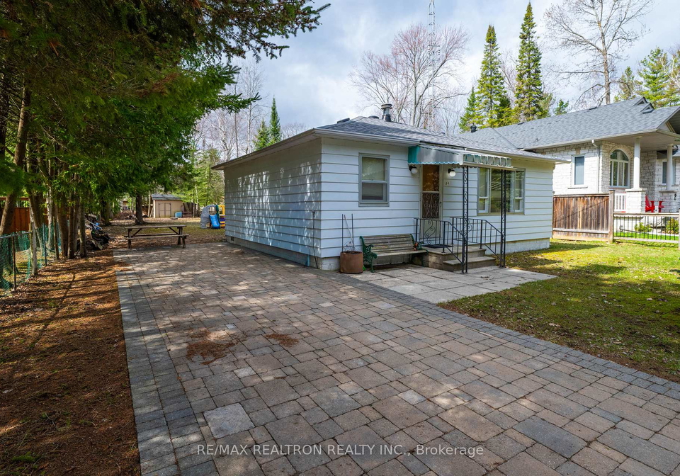 84-34th-street-north-wasaga-beach-ontario-s13021336