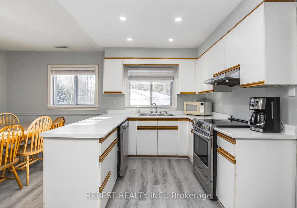 910-concession-road-17-w-tiny-ontario-s13024312