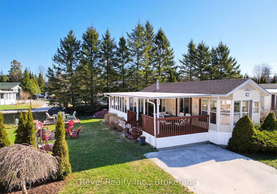 30-huron-circle-wasaga-beach-ontario-s13025358