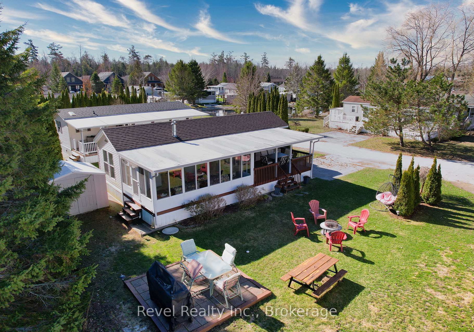 30-huron-circle-wasaga-beach-ontario-s13025358