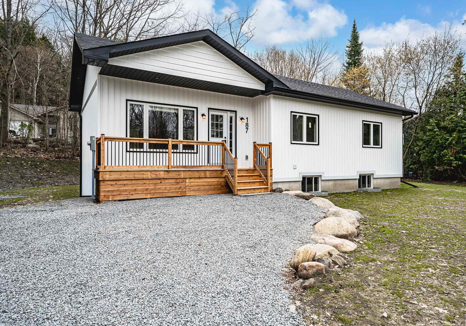 187-albin-road-tay-ontario-s13027012