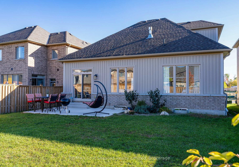 32-dey-drive-collingwood-ontario-s13027062