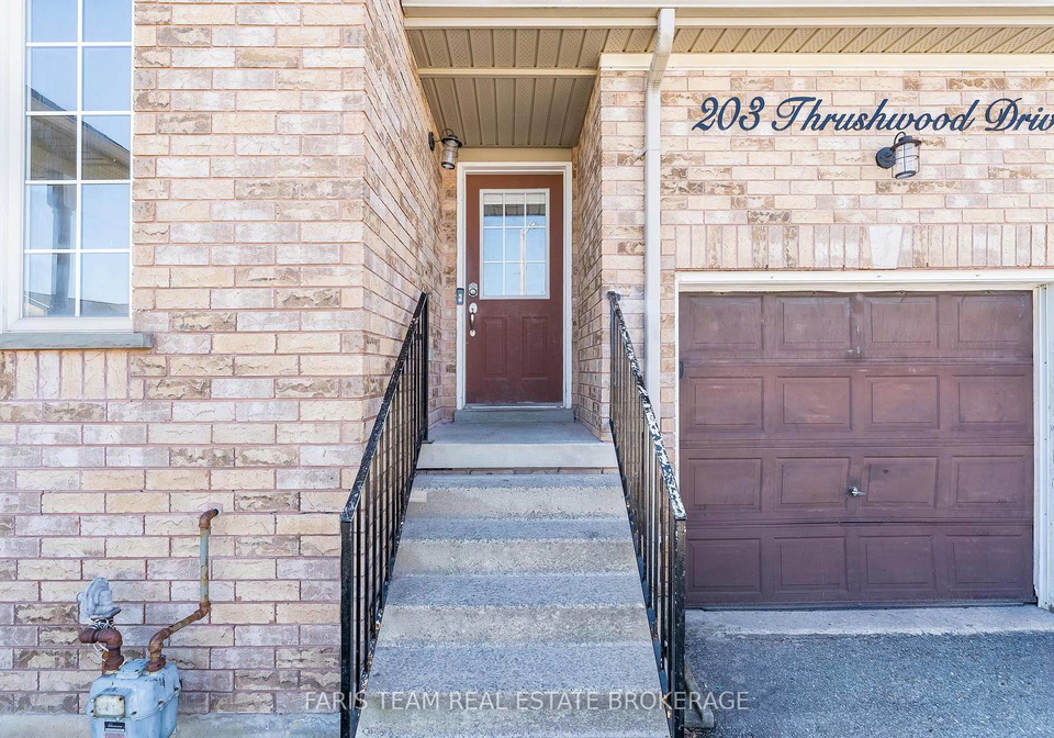 203-thrushwood-drive-barrie-ontario-s13029512