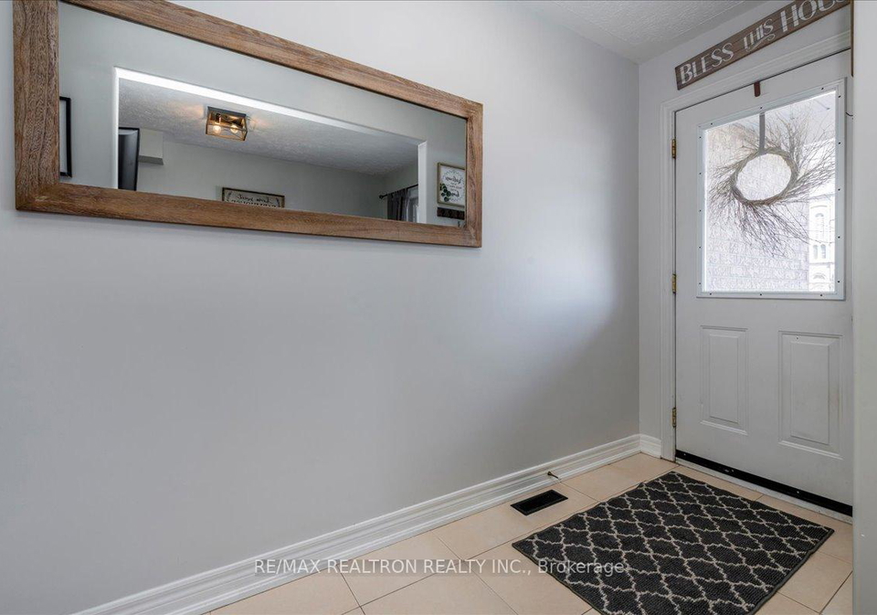 24-owen-street-penetanguishene-ontario-s13030102