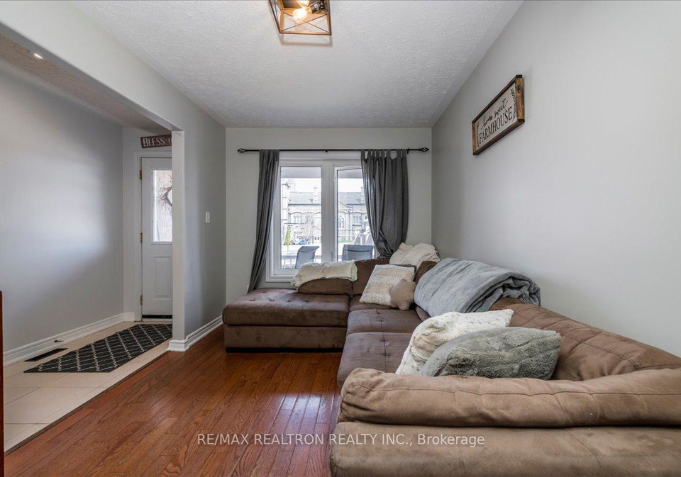 24-owen-street-penetanguishene-ontario-s13030102