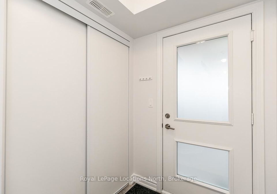4-anchorage-crescent-collingwood-ontario-s13030278