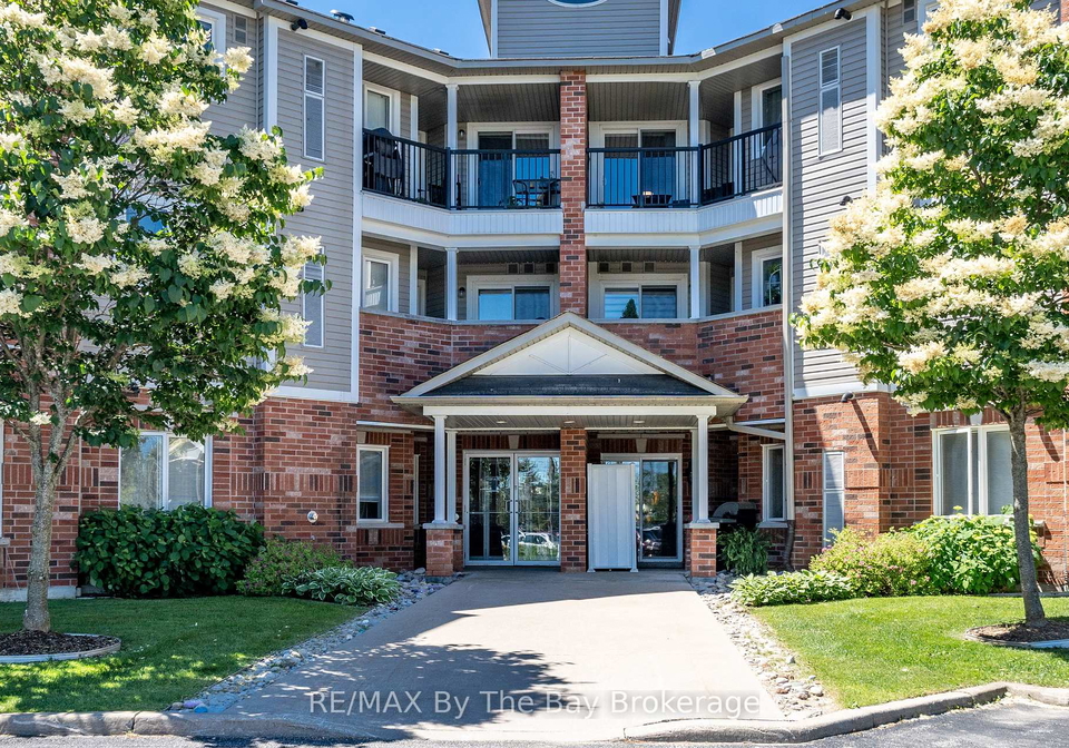 16-westbury-road-wasaga-beach-ontario-s13031762