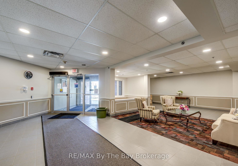 16-westbury-road-wasaga-beach-ontario-s13031762