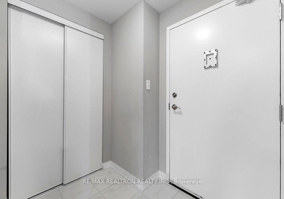 300-essa-road-barrie-ontario-s13032590