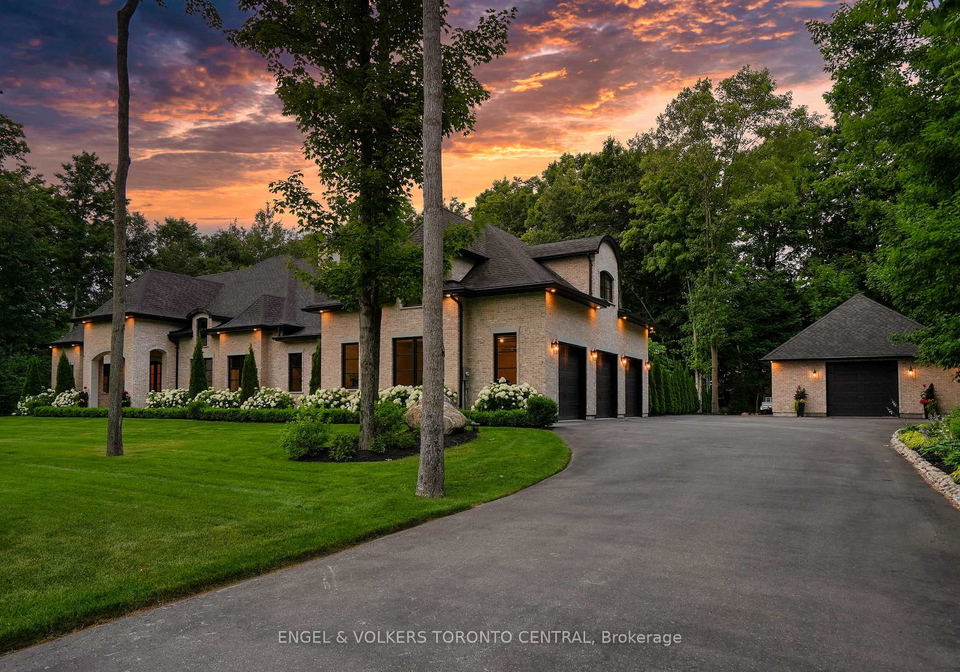 7-apto-court-springwater-ontario-s13032964