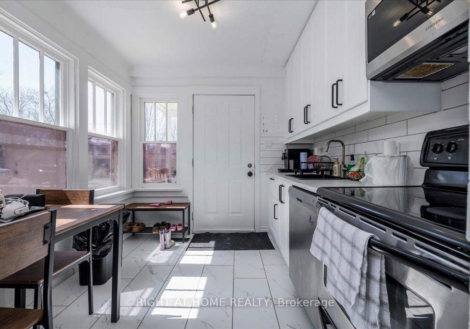 29-peel-street-barrie-ontario-s13034188