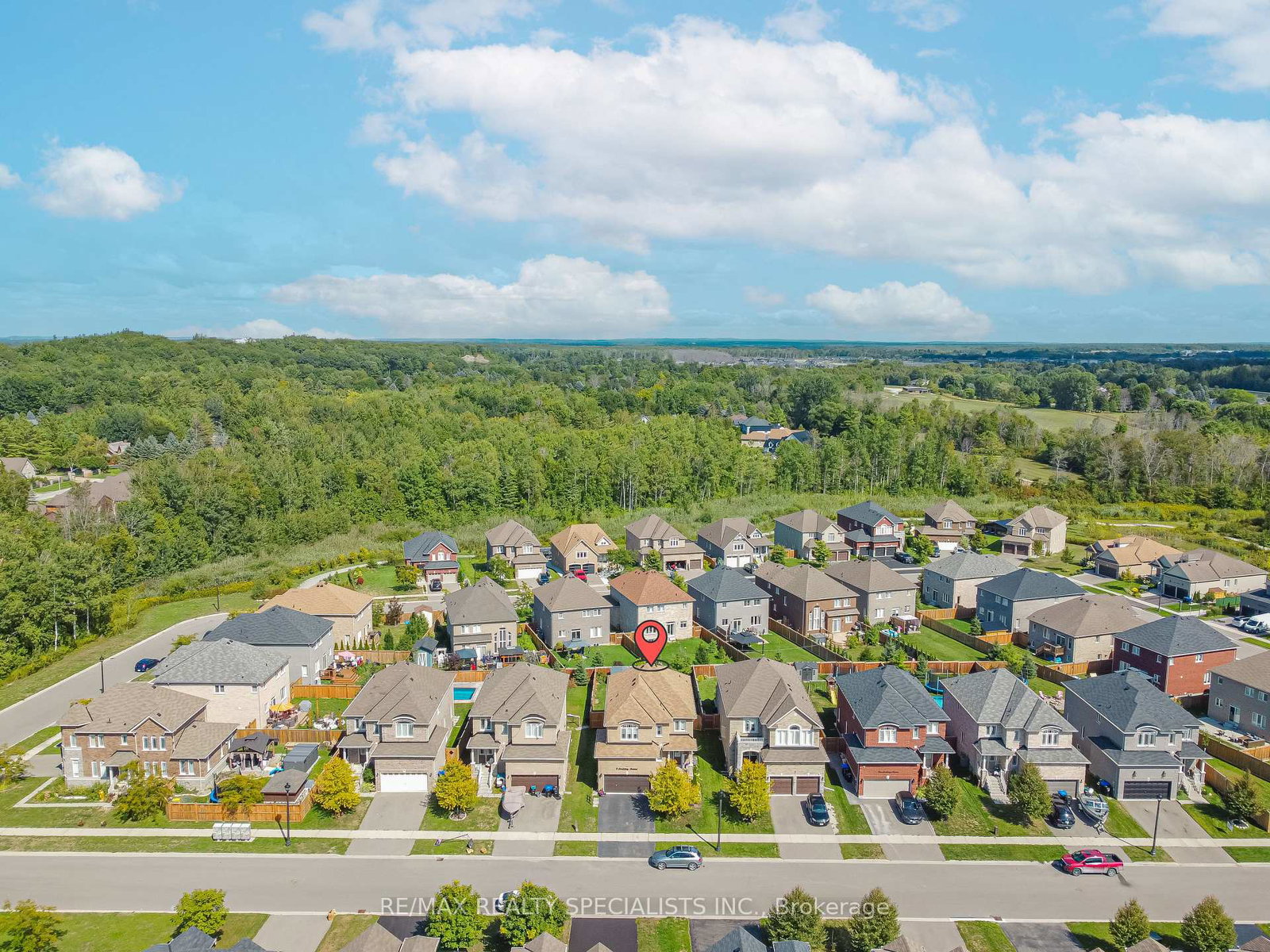 9-academy-avenue-wasaga-beach-ontario-s13035008
