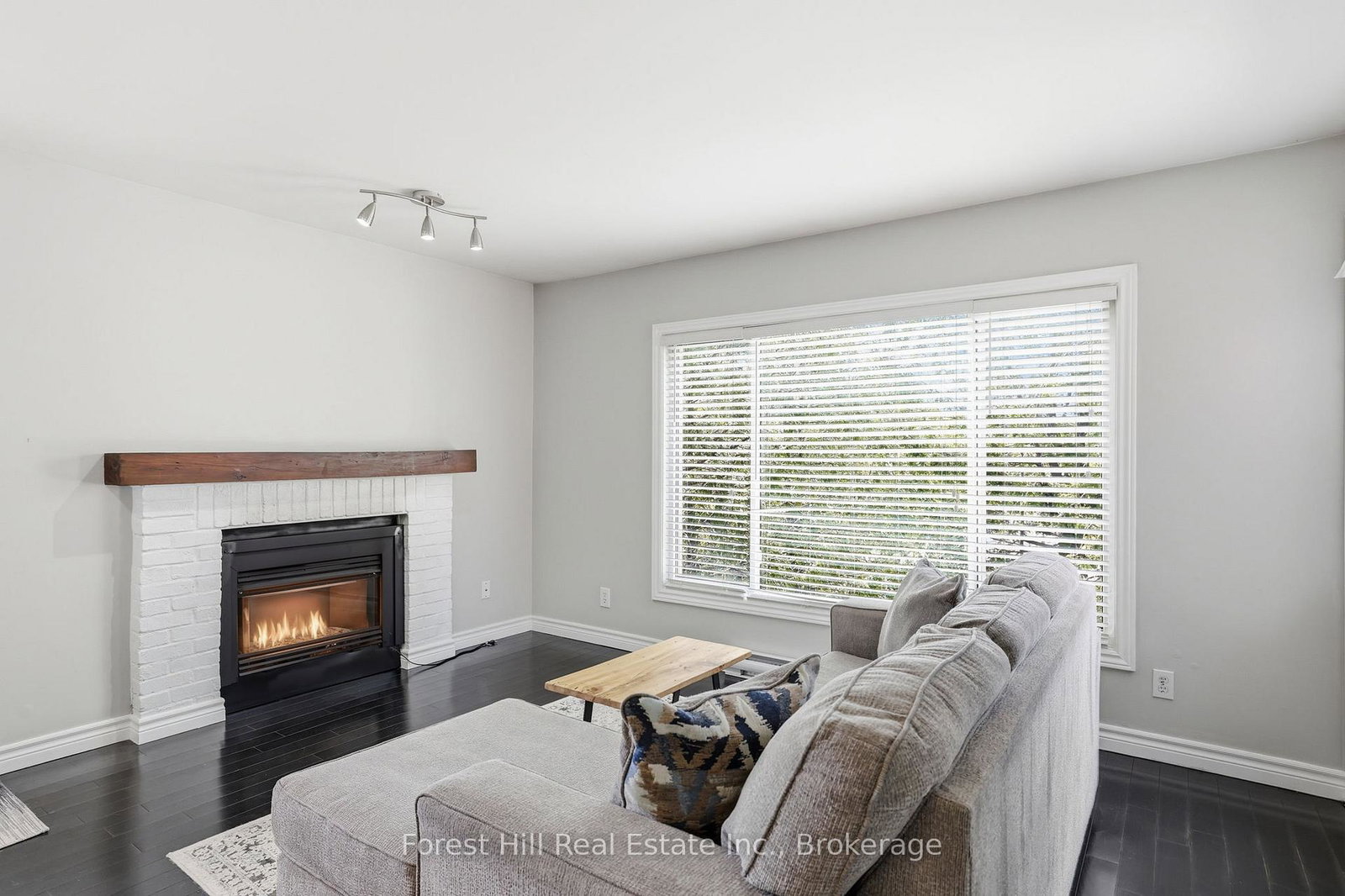 23-dawson-drive-collingwood-ontario-s13035136