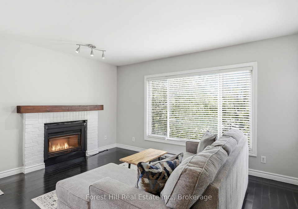 23-dawson-drive-collingwood-ontario-s13035136