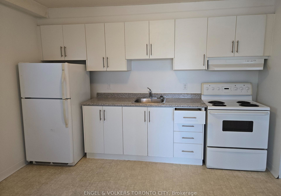 109-gowan-street-barrie-ontario-s13037194