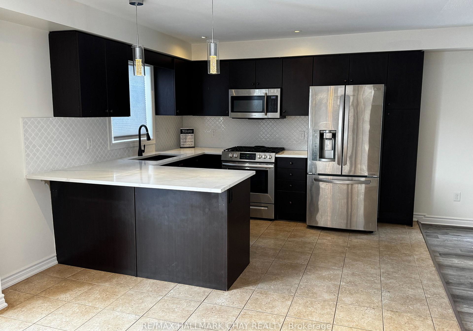 77-white-crescent-barrie-ontario-s13040548