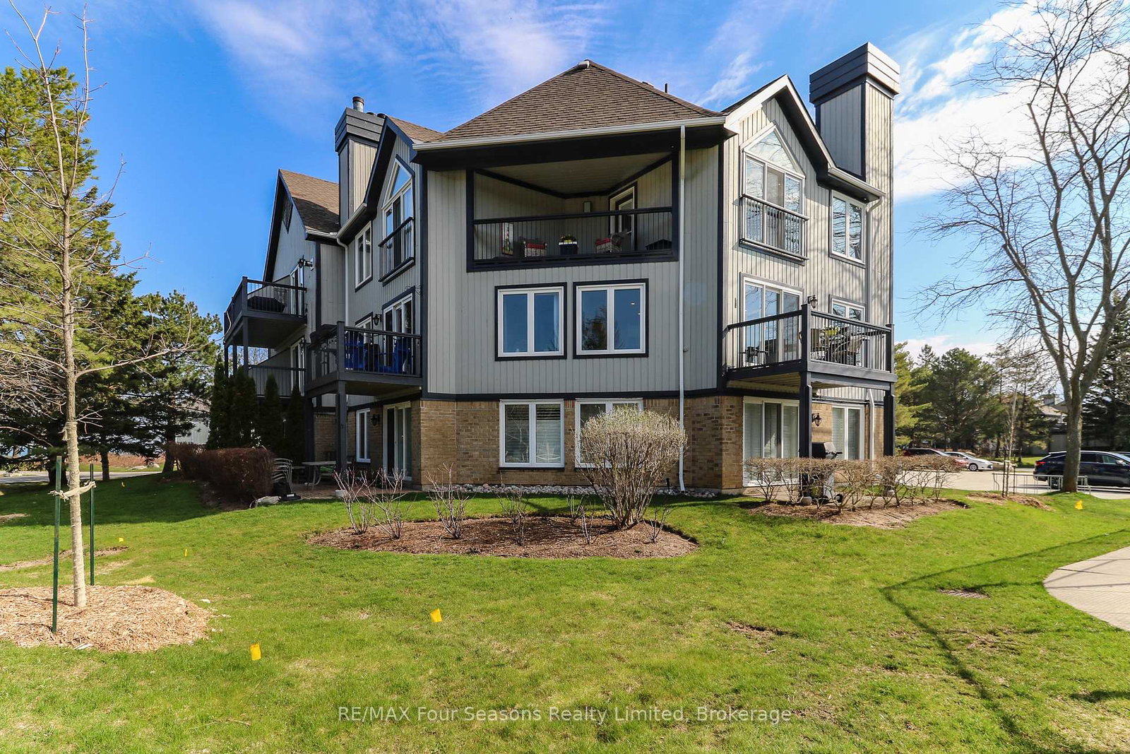 835-suncrest-circle-collingwood-ontario-s13041774