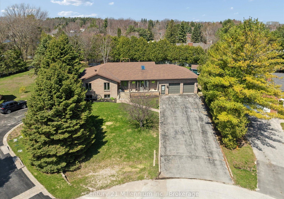 4-blackburn-avenue-clearview-ontario-s13042256