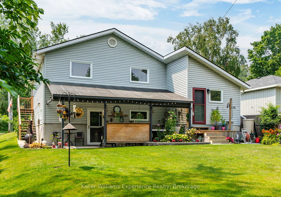 329-331-browns-line-tay-ontario-s13042470