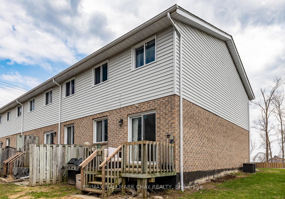 325-west-street-n-orillia-ontario-s13044492