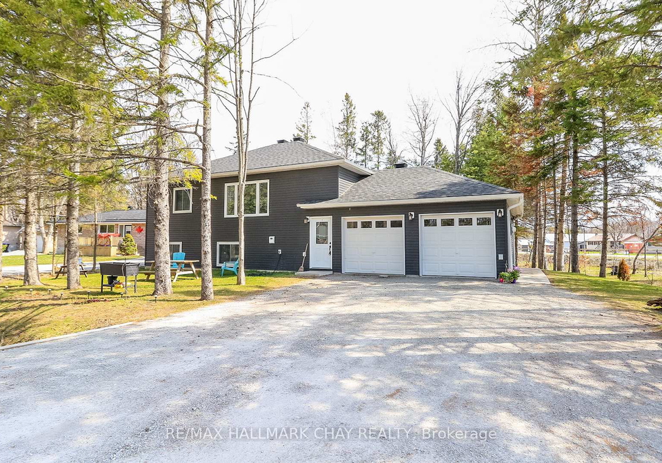 2082-centre-avenue-severn-ontario-s13045146