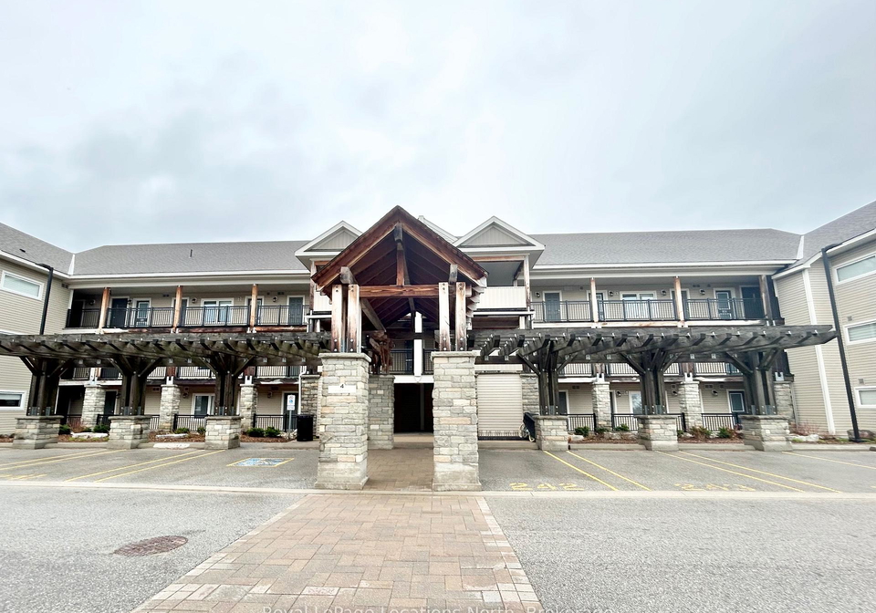 4-cove-court-collingwood-ontario-s13045830