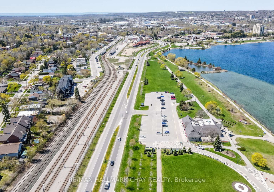 82-melinda-crescent-barrie-ontario-s13047510