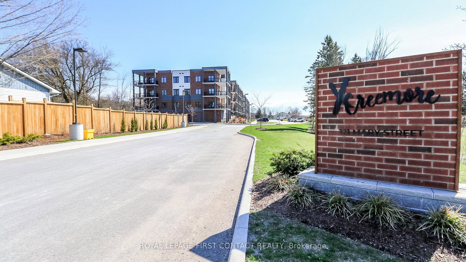 121-mary-street-clearview-ontario-s13048022