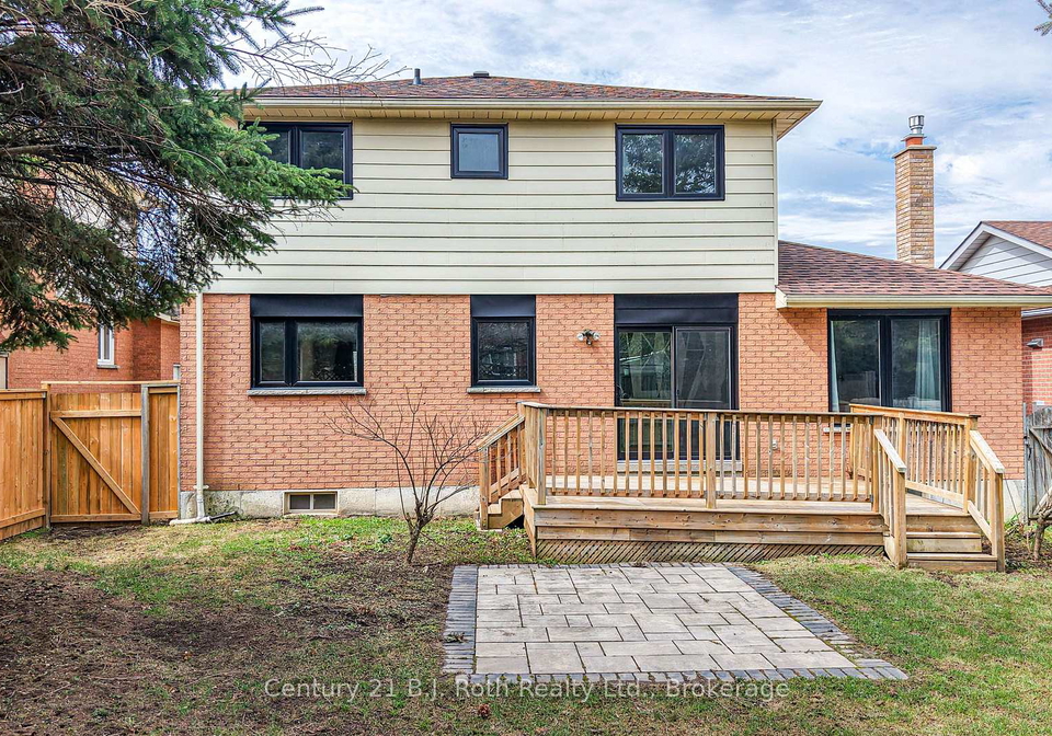 8-carmichael-court-orillia-ontario-s13049078
