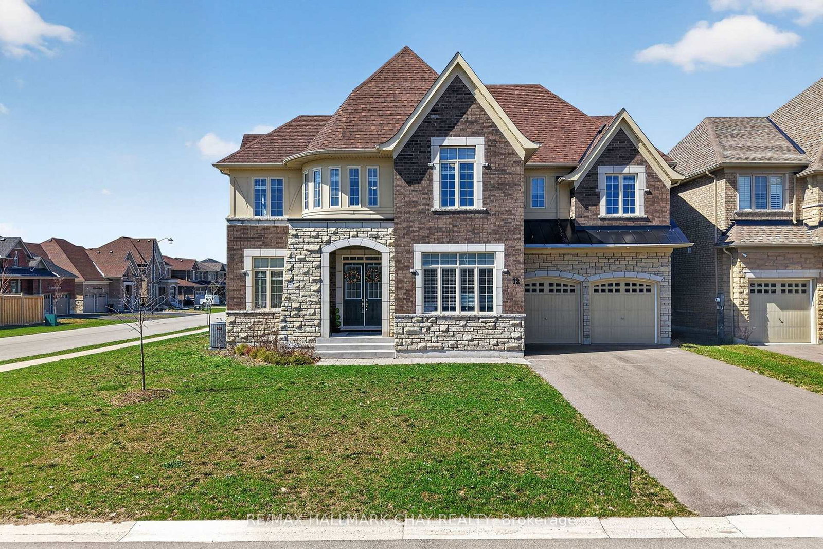 12-thompson-way-springwater-ontario-s13049728