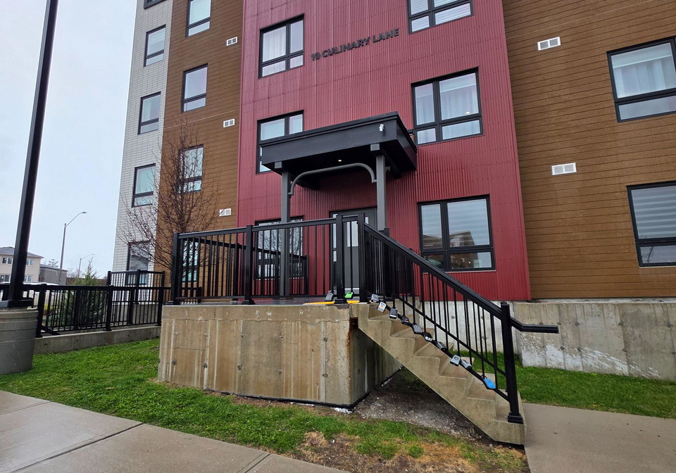 10-culinary-lane-barrie-ontario-s13053208