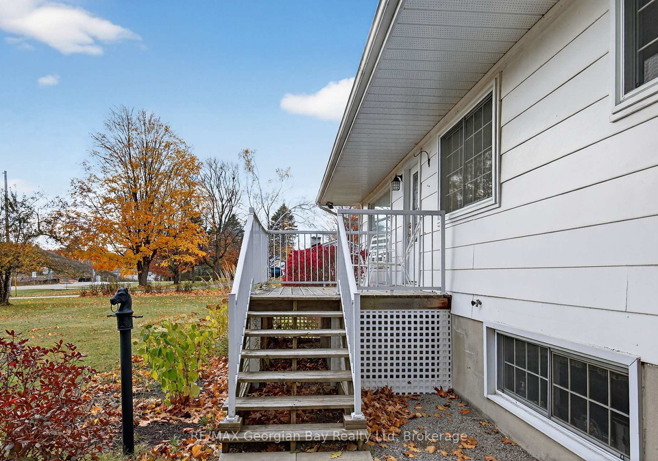 1034-pine-grove-road-penetanguishene-ontario-s13056360