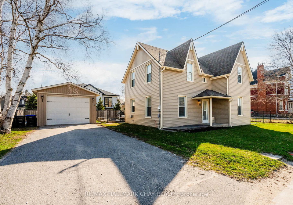 19-yonge-street-s-springwater-ontario-s13056710
