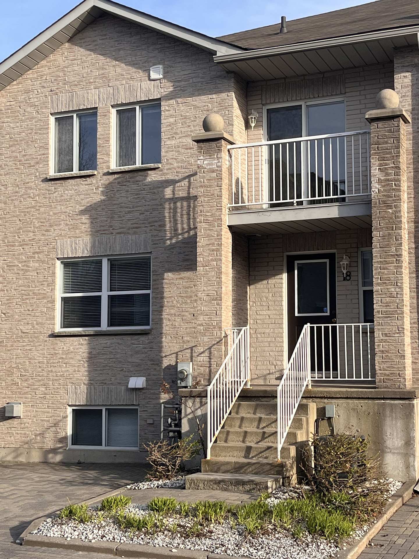 490-veterans-drive-barrie-ontario-s13057340