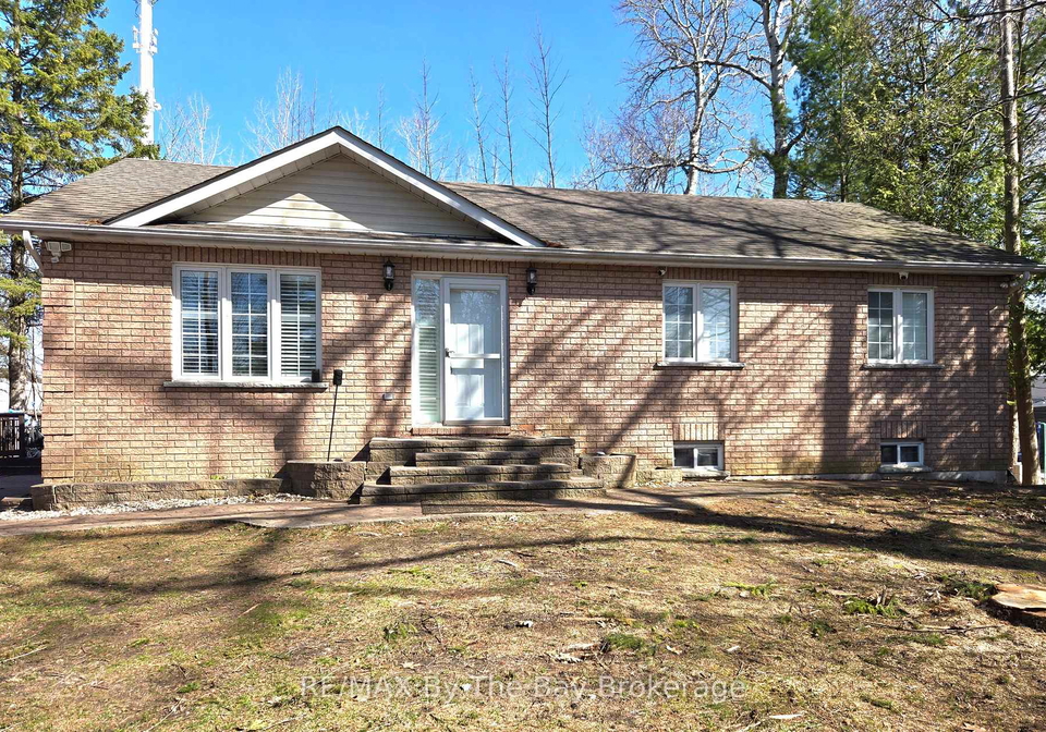 31-forest-avenue-wasaga-beach-ontario-s13058152