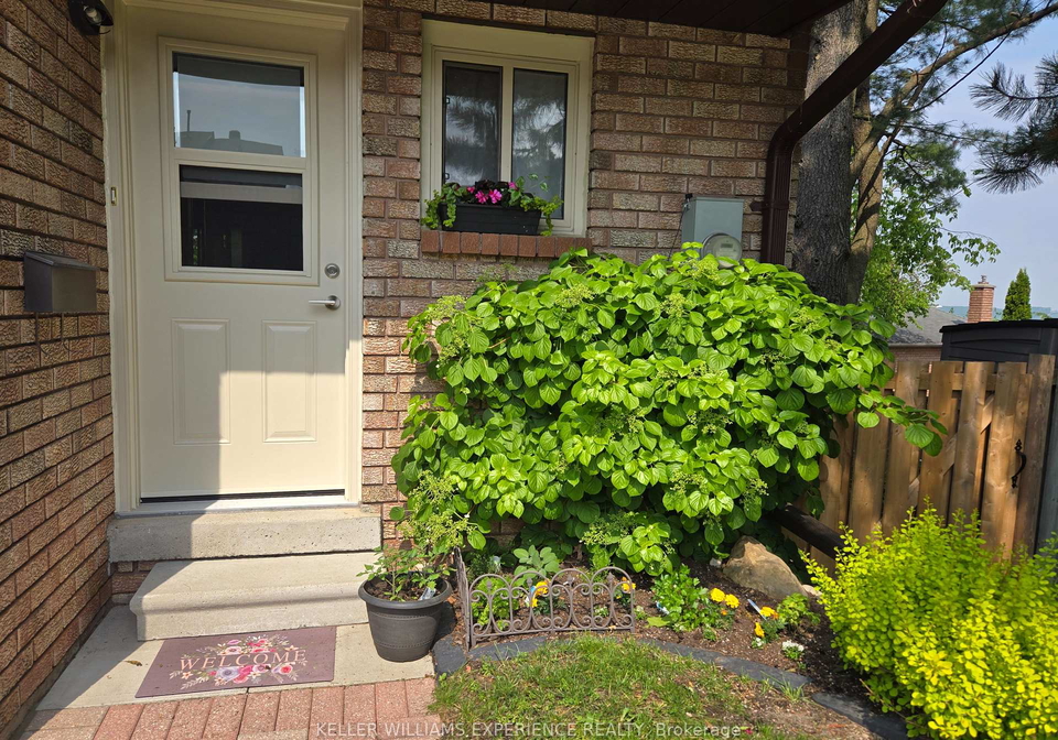 15-pheasant-trail-barrie-ontario-s13058402